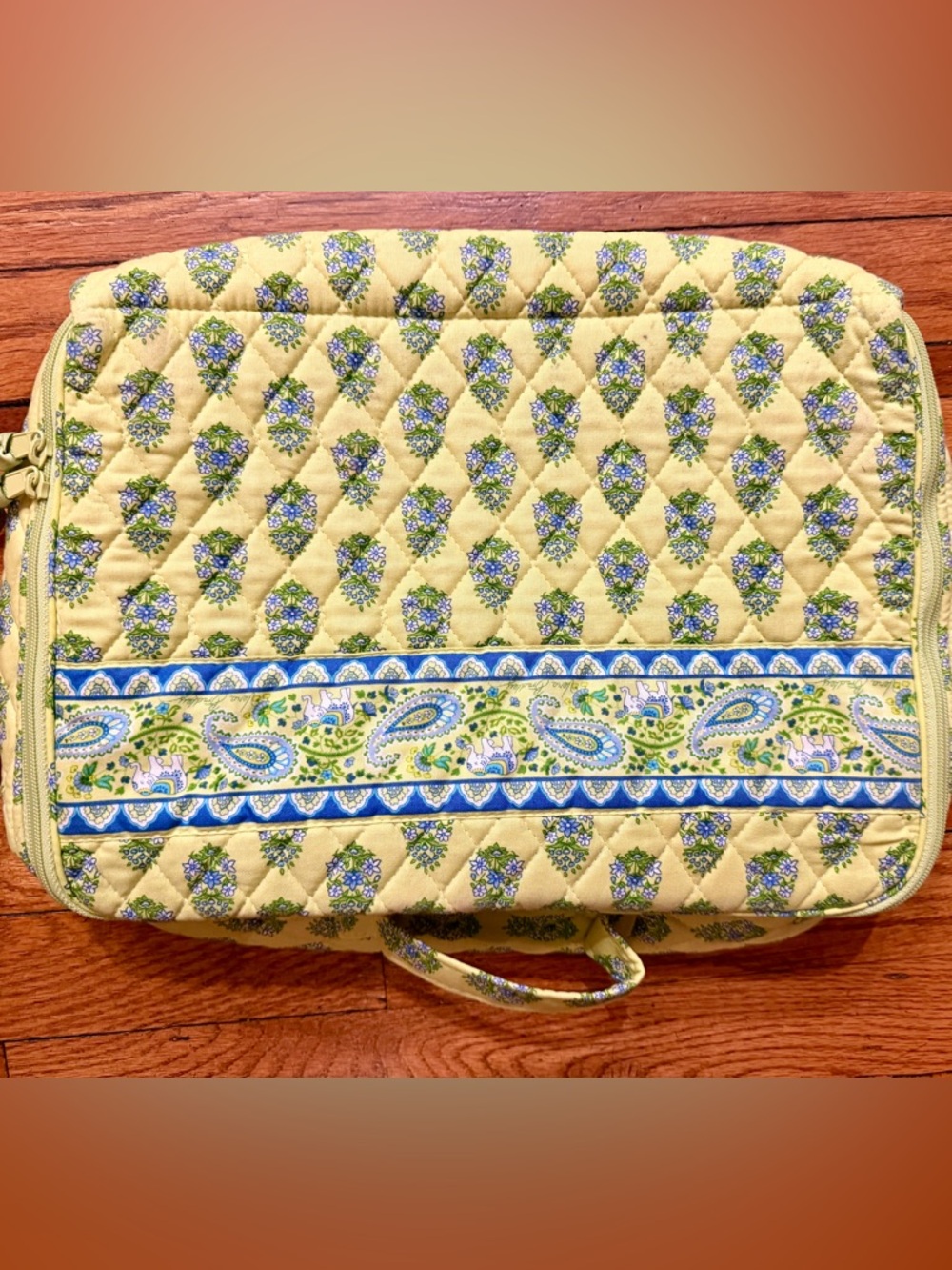 Vera Bradley Quilted Floral Paisley Carry Case